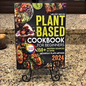 Plant-Based Cookbook for Beginners - Black and Green